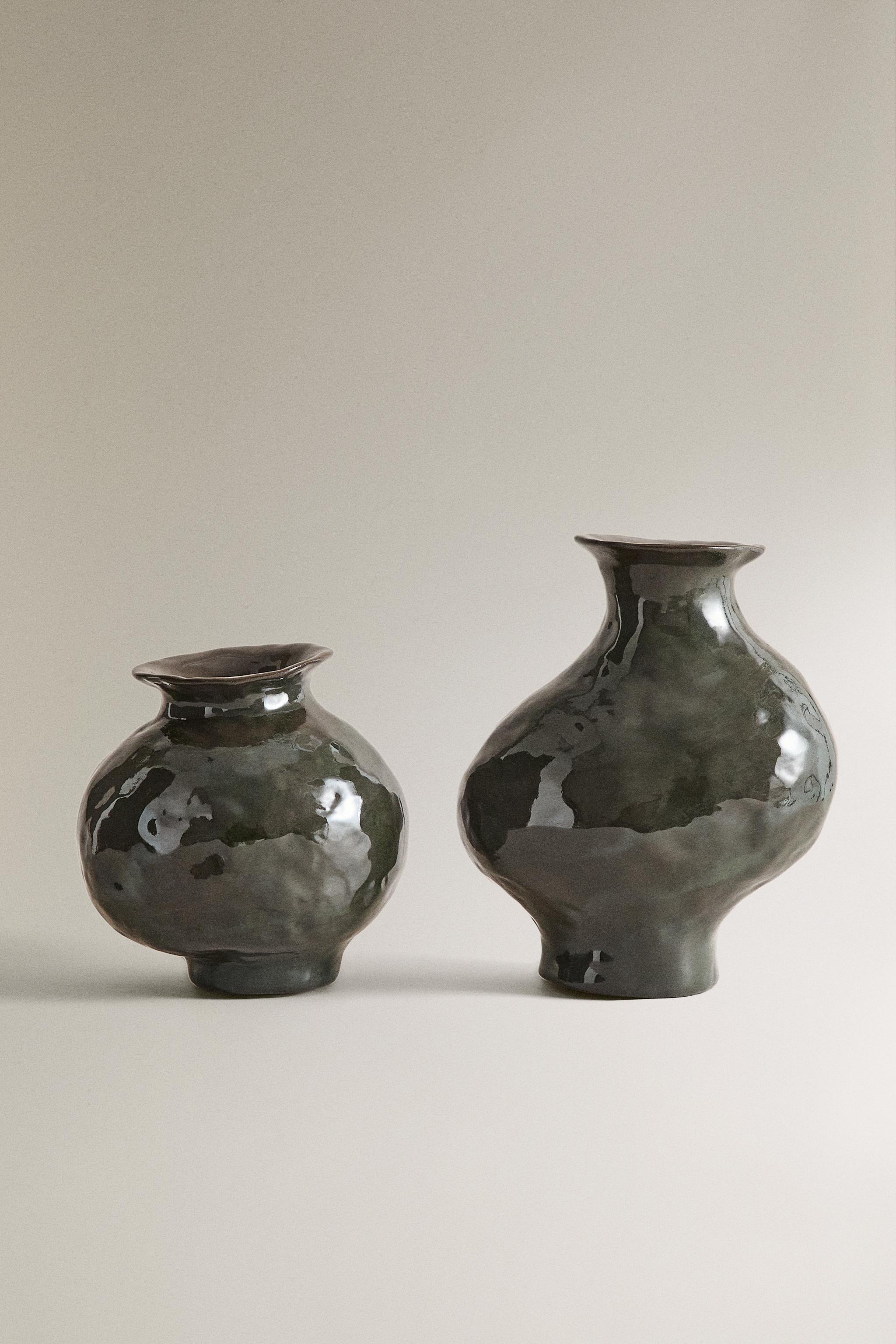 VASE EN CÉRAMIQUE IRRÉGULIER